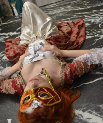 Обладая опытом, я обеспечу тебе незабываемое удовольствие и полное удовлетворение. Моя красота и сексуальность привлекают внимание, а мой профессионализм удостоверяет, что время проведенное со мной будет безупречным. Я предлагаю широкий спектр услуг и всегда открыта для твоих фантазий. Посмотри мои фото, чтобы убедиться в моей привлекательности. Довольные клиенты уже оставили свои отзывы о нашей встрече. Живу в Москве и готова тебя встретить в любое время. Не упусти возможность испытать настоящий праздник страсти со мной. 💋🌹💫 367, 19 лет