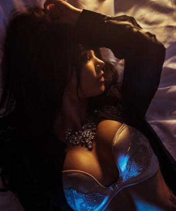 Развратная кошечка приглашает в гости и обещает море страсти и жарких ощущений. Я знаю, чего ты хочешь, и готова это тебе дать. Только для ценителей качественного отдыха. 4363, 29 лет